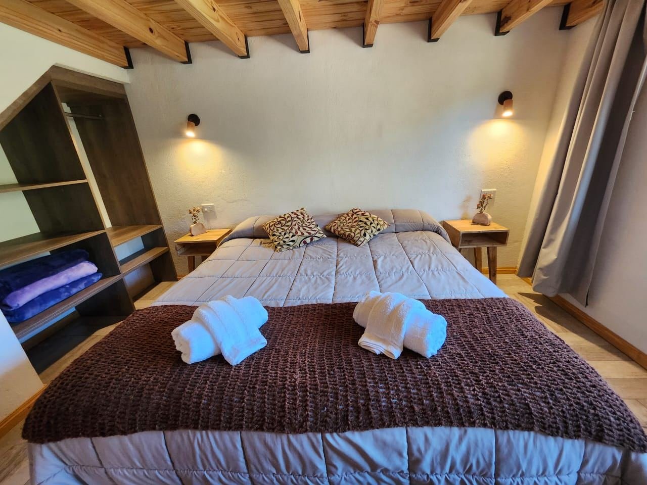 Dormitorio matrimonial del departamento